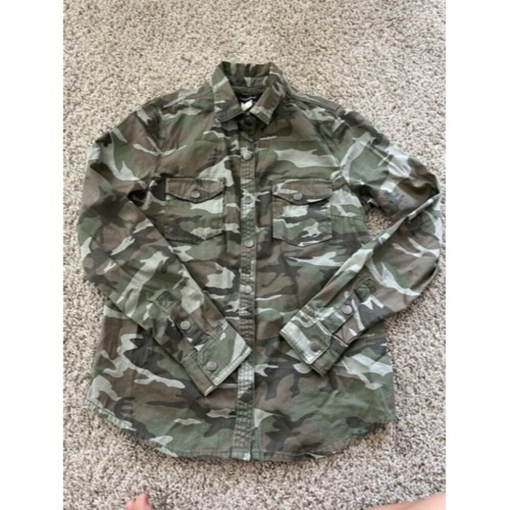 Legend Women's Long Sleeve Camouflage Camo Snap button Top Army Green Size Small